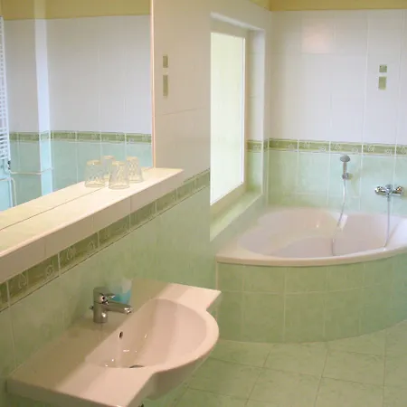 Park Cingov Отель Смижаны